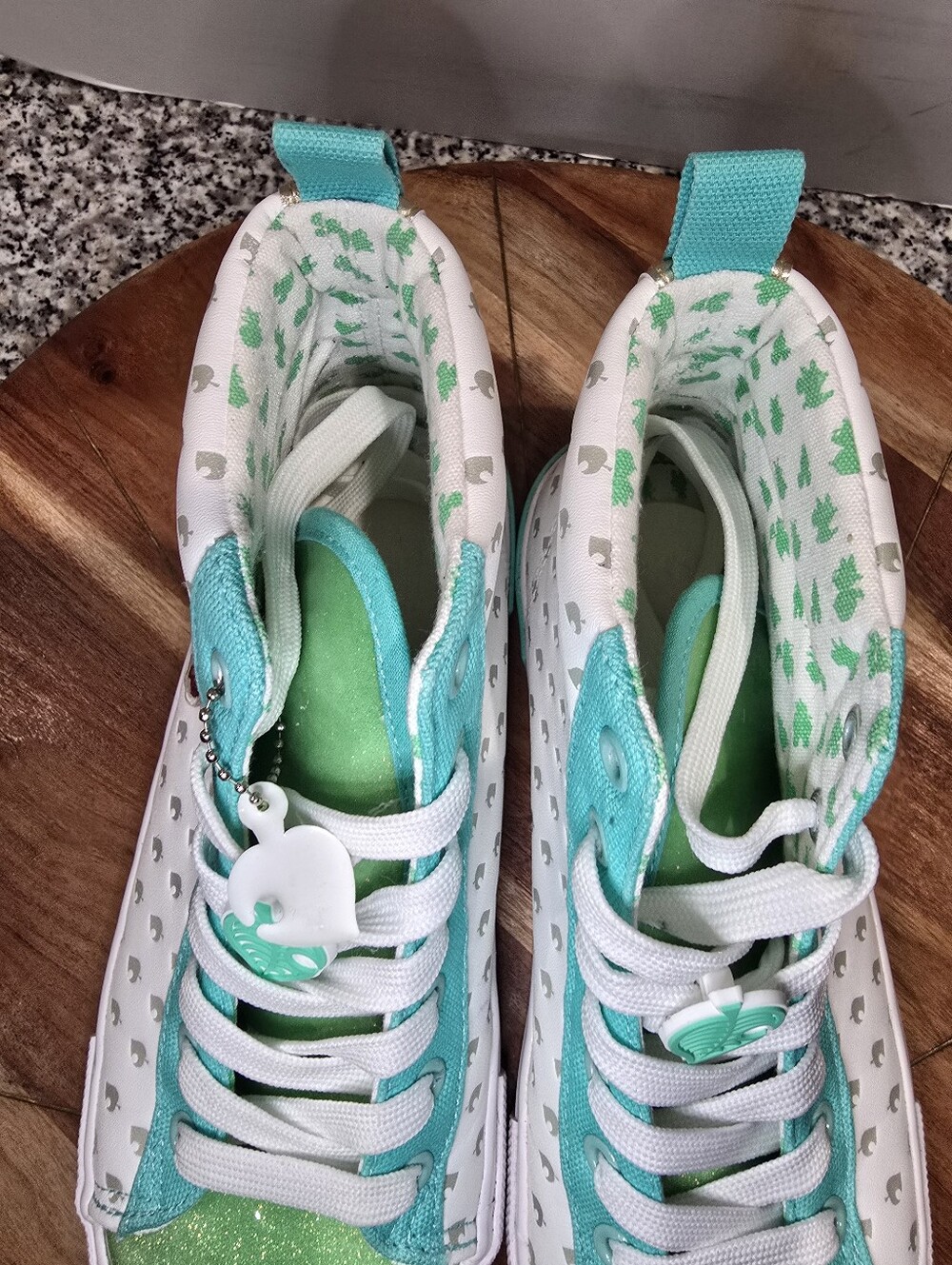 Nintendo Animal Crossing Horizon Tennis Shoes - Picture 7 of 9